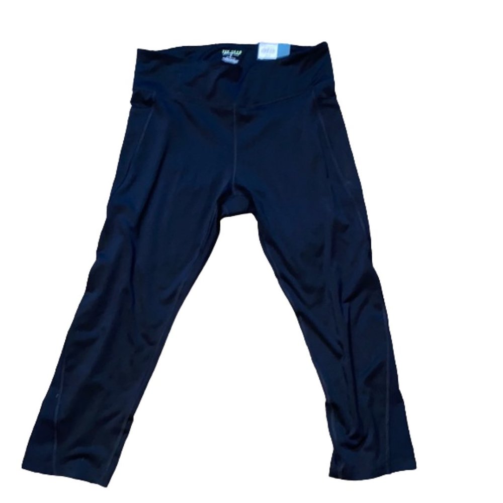 Tek Gear | Black Capri Leggings | Mid-Rise | Workout Gear